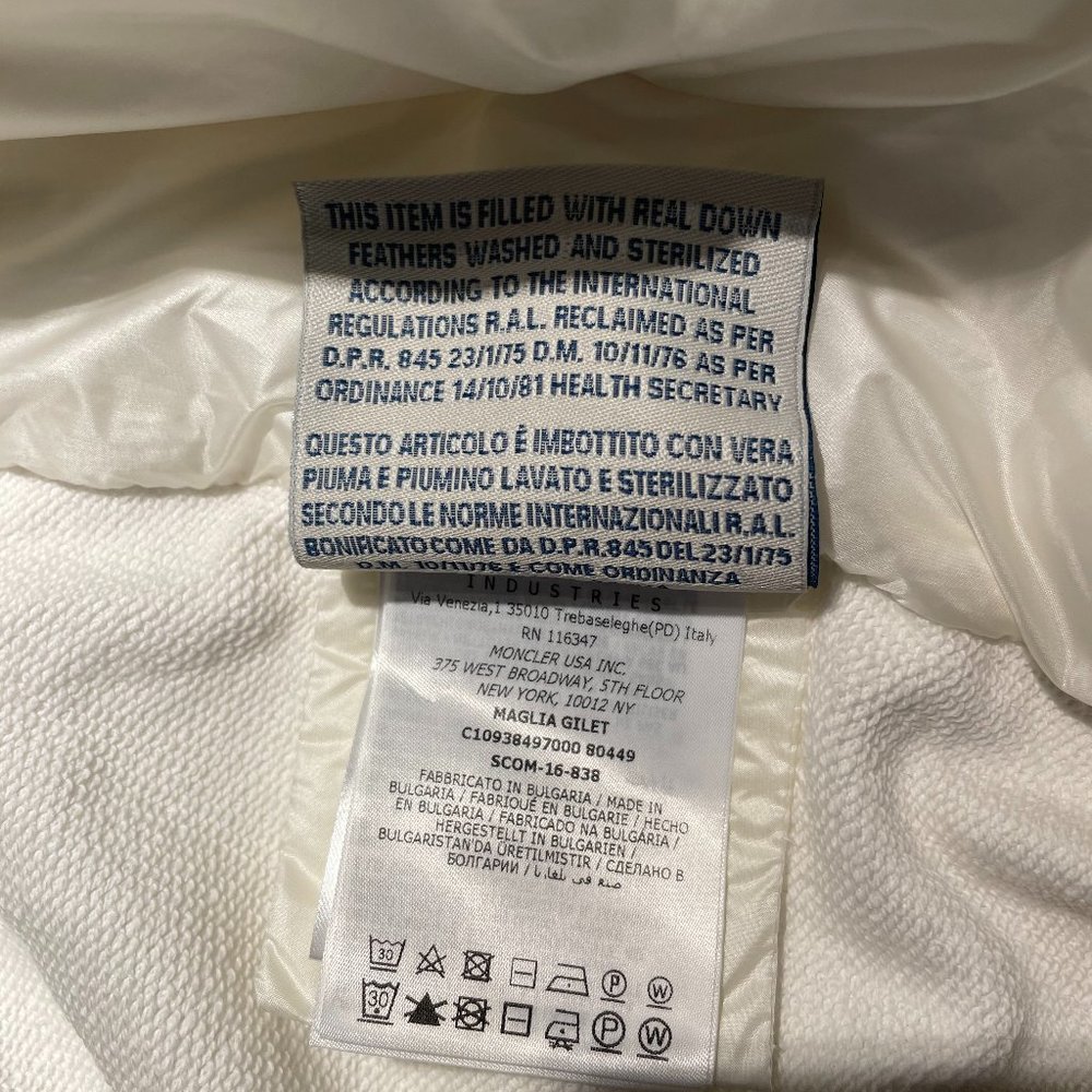 Authentic Moncler White Down Panel Vest - Picture 13 of 14